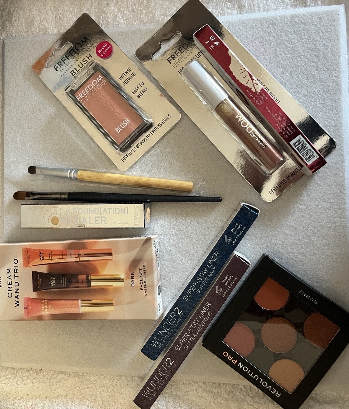 Makeup Gift Set – 10 Piece Face Kit with Palette, Brushes & Contour Set